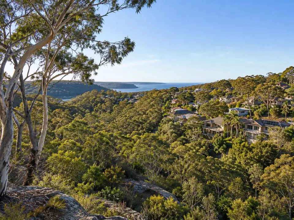 Homes bordered by bushland in Sutherland Shire